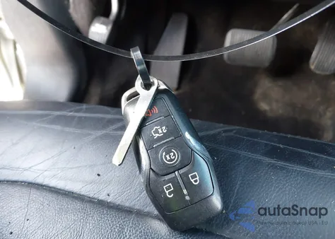 2016 Ford Explorer Xlt z USA, uszkodzony, nr VIN 1FM5K8D8XGGA33275